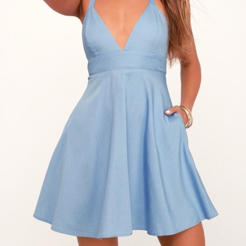 Lulu’s Blue Tie Dress